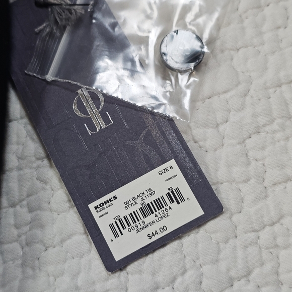 NWT JLo Jennifer Lopez Black Pleated Cuffed Dress Pants - Picture 9 of 9